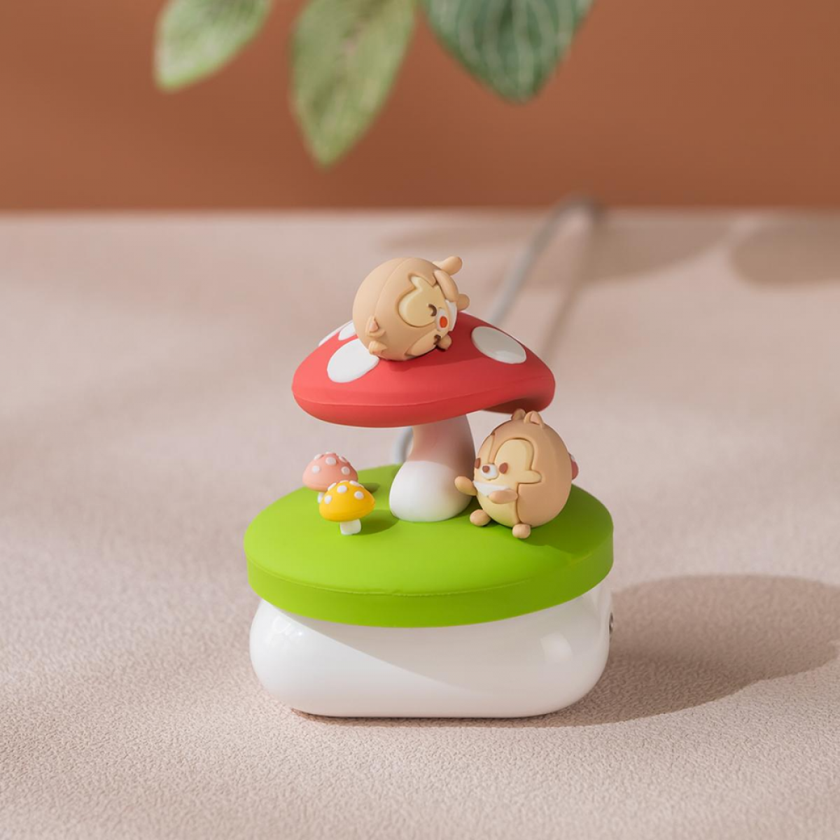 infoThink iWCQ-600 UFUFY 磁吸無線充電盤 (奇奇蒂蒂)